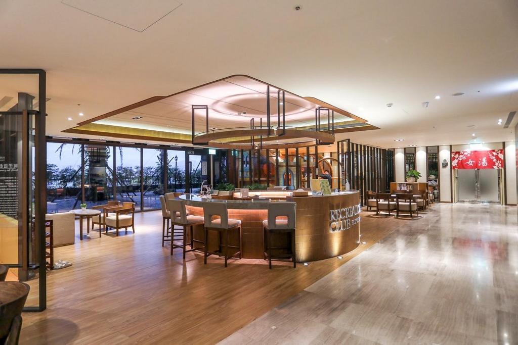 คังเยว่ ฮอต สปริง รีสอร์ต Hotel หลัวตง ภายนอก รูปภาพ The lounge at the airport