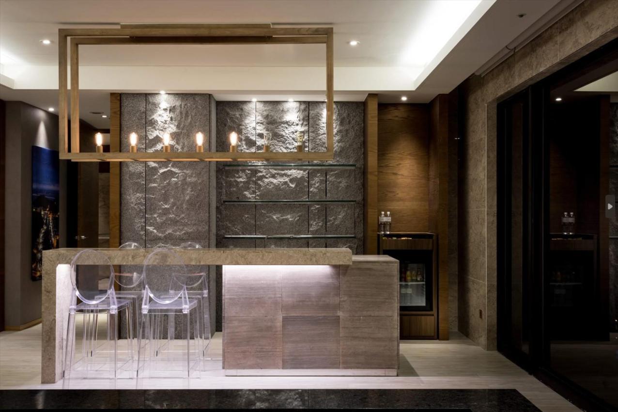คังเยว่ ฮอต สปริง รีสอร์ต Hotel หลัวตง ห้อง รูปภาพ A kitchen in a private house
