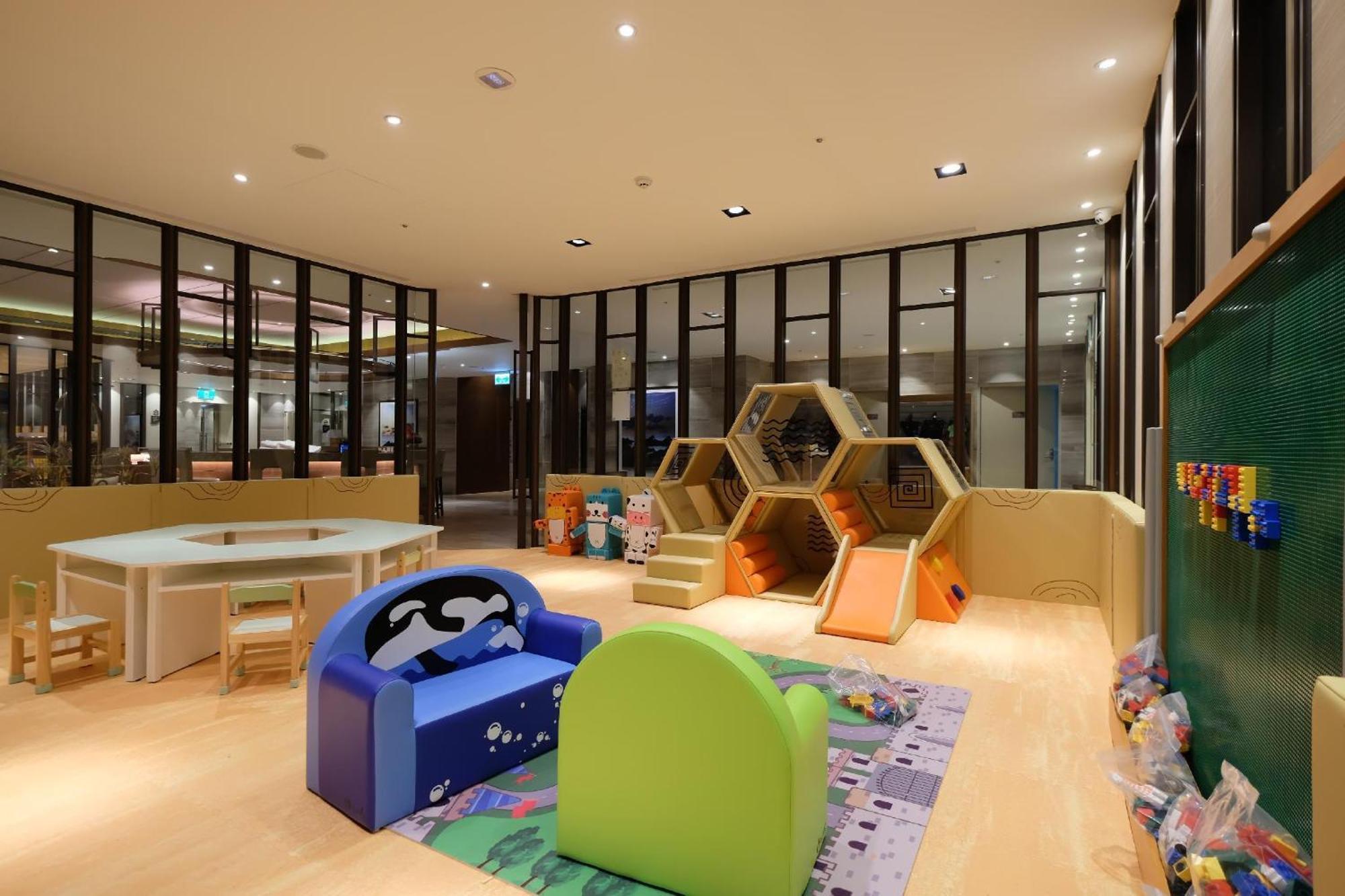 คังเยว่ ฮอต สปริง รีสอร์ต Hotel หลัวตง ภายนอก รูปภาพ The Children's Club at the Renaissance Hotel, Bangkok