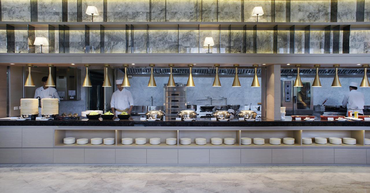 คังเยว่ ฮอต สปริง รีสอร์ต Hotel หลัวตง ภายนอก รูปภาพ The kitchen at the restaurant